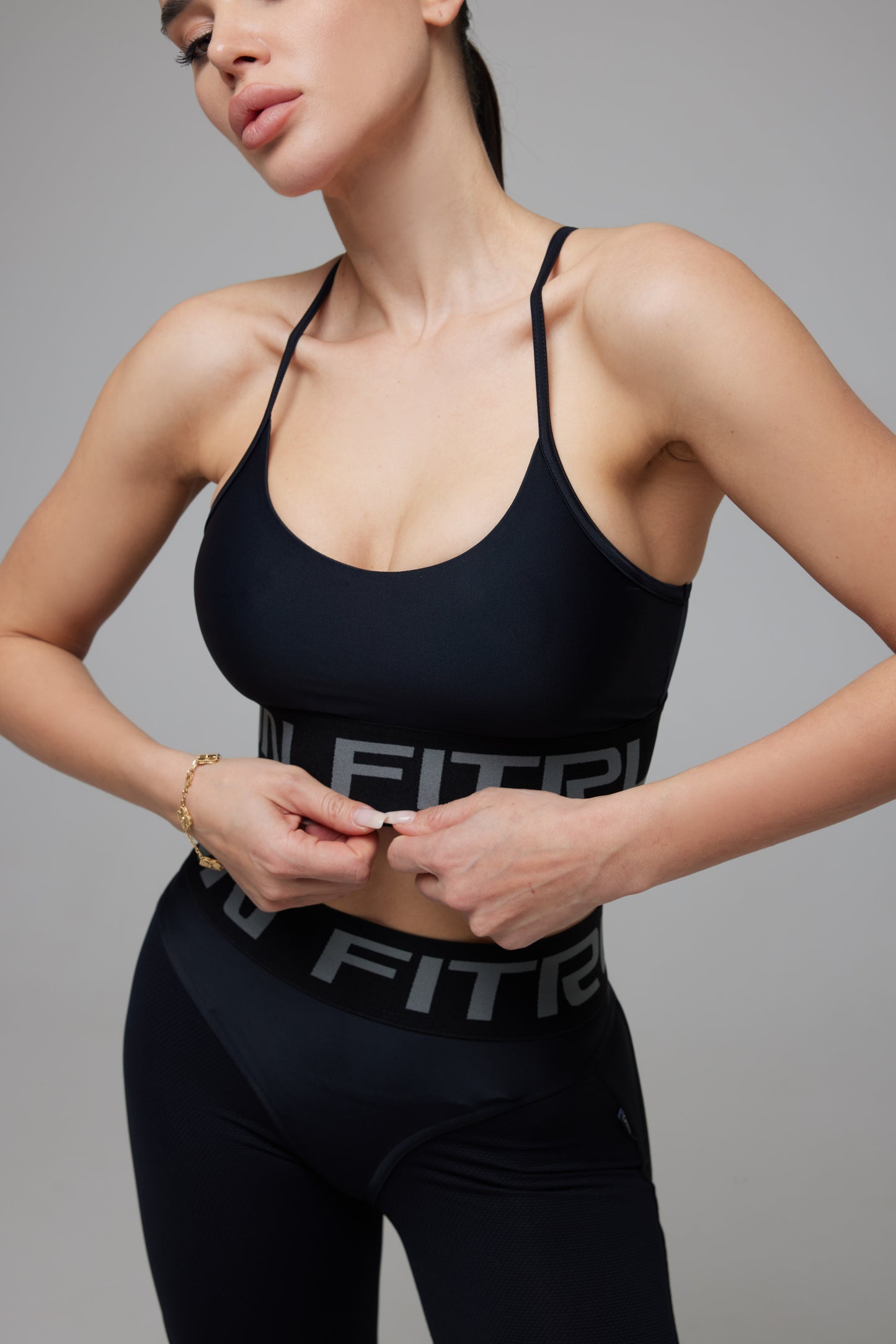 Sportinis topas „Total Black M“