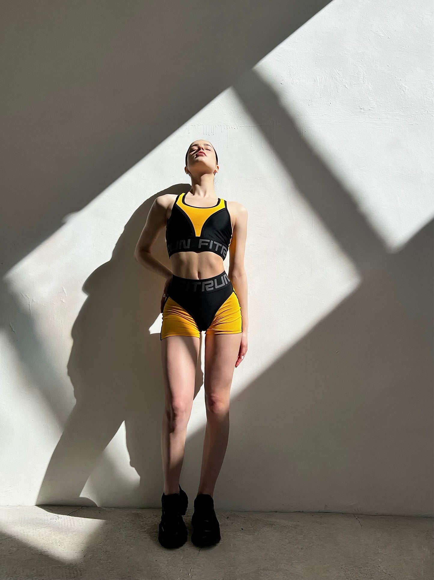 Sportinis topas „Yellow Relief“