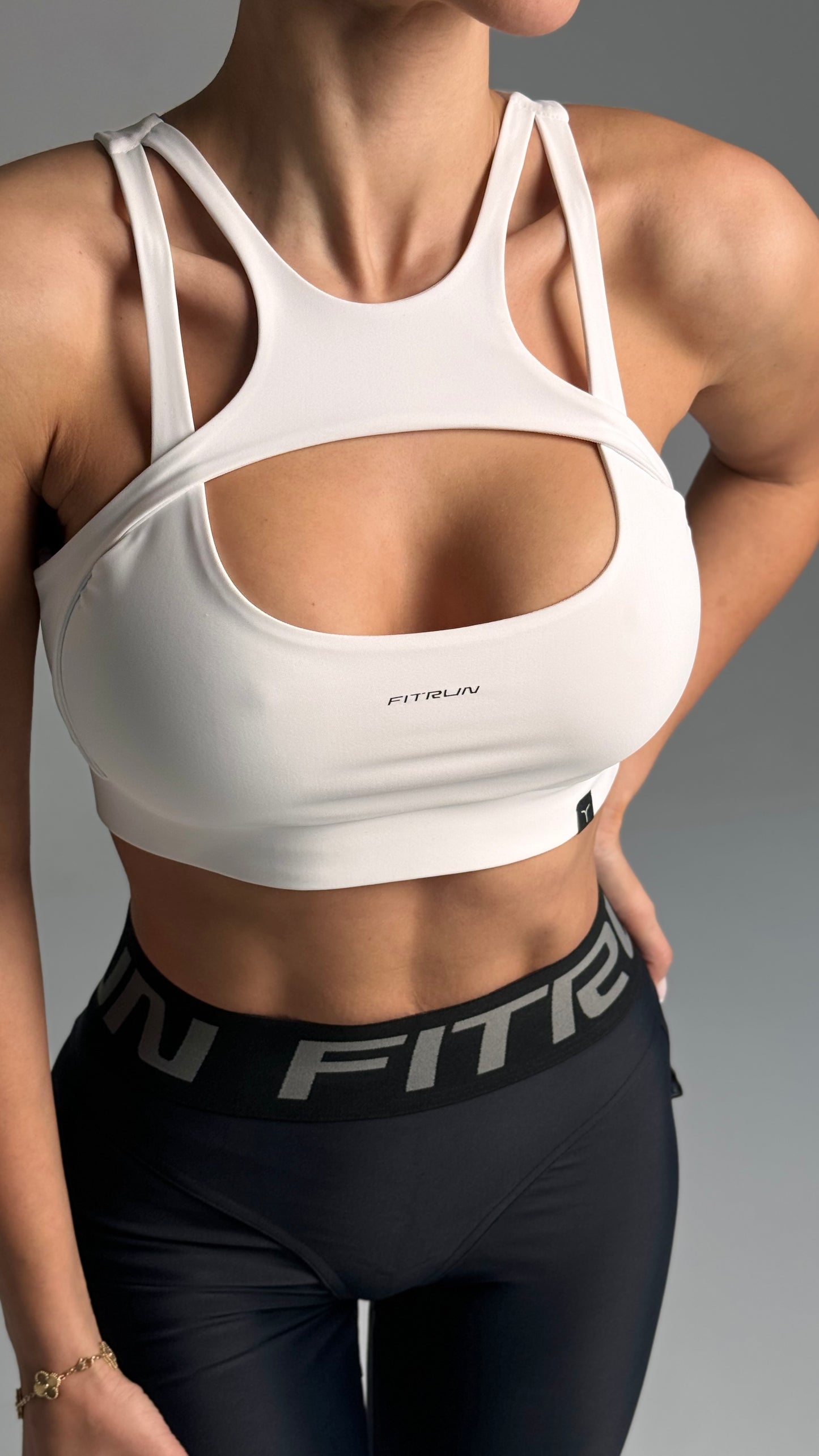 Sportinis topas „Sculpt White“